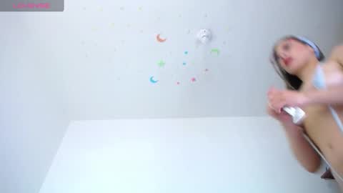 Snapshot of laila_laly chatting on January 2025 04:40:01 PM Leila Laly online show from January 2025 04:40:01 PM