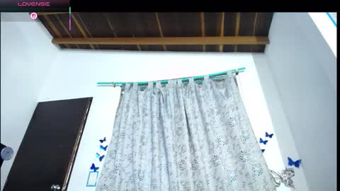 Snapshot of laila_laly chatting on March 2026 03:18:01 PM Leila Laly online show from March 2026 03:18:01 PM