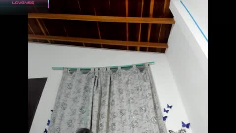 Snapshot of laila_laly chatting on April 2026 04:23:01 PM Leila Laly online show from April 2026 04:23:01 PM