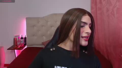 Snapshot of lailahdark chatting on October 2025 04:57:02 AM Camila online show from October 2025 04:57:02 AM