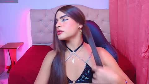 Snapshot of lailahdark chatting on October 2025 05:15:01 AM Camila online show from October 2025 05:15:01 AM