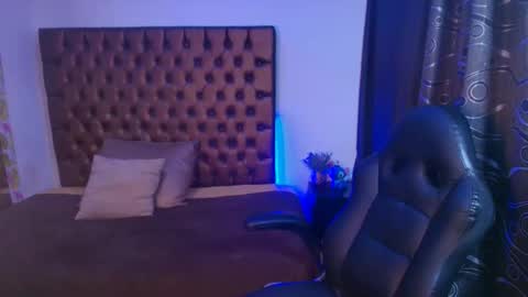 Snapshot of lailahdark chatting on January 2026 05:00:02 AM Camila online show from January 2026 05:00:02 AM