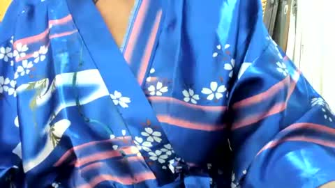 Snapshot of lailasensu chatting on April 2026 03:17:02 PM LAILA online show from April 2026 03:17:02 PM