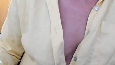 Snapshot of lailasensu chatting on April 2026 05:36:01 PM LAILA online show from April 2026 05:36:01 PM