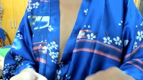 Snapshot of lailasensu chatting on April 2026 12:52:02 PM LAILA online show from April 2026 12:52:02 PM