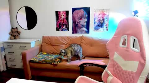 Kira online show from September 2025 09:38:01 PM