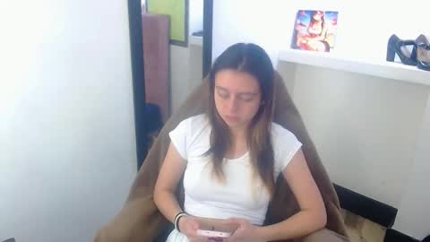 Lala clark online show from November 2025 12:27:01 PM