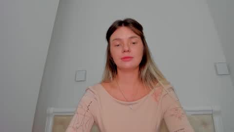 Lallie  online show from November 2025 12:39:02 PM