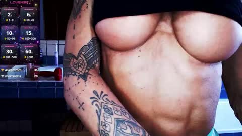 Lola online show from September 2025 05:14:02 PM