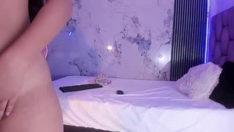 Laura online show from October 2025 12:23:02 PM