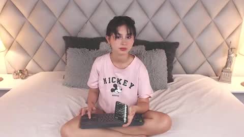 Laly Castro online show from January 2025 07:31:02 PM