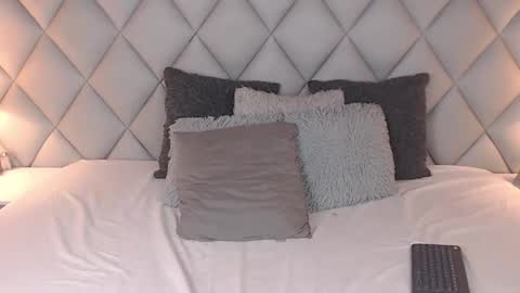 Laly Castro online show from January 2025 06:07:01 PM