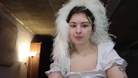 I work 5PM to 9 PM EST  New York online show from December 2024 09:44:02 PM