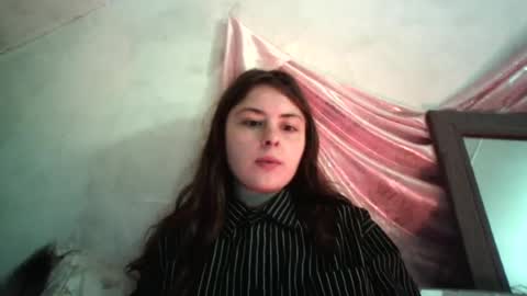 Snapshot of lama111111mama chatting on June 2026 09:32:02 PM I work 5PM to 9 PM EST New York online show from June 2026 09:32:02 PM