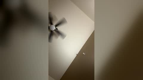 Snapshot of lamarquesathelion chatting on April 2026 04:38:02 AM La Marquesa online show from April 2026 04:38:02 AM