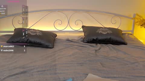 Liana online show from February 2025 05:17:02 PM