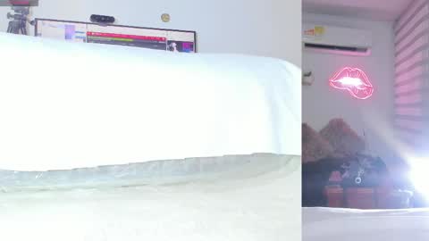 Lana online show from April 2026 09:13:01 AM