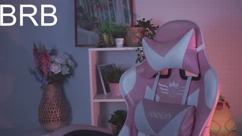 just call me Lana  and her security online show from December 2024 02:49:01 PM