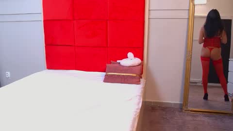 LanaBanner online show from November 2025 06:24:01 AM