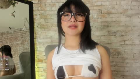 Snapshot of lana_beket_ chatting on January 2025 11:32:02 AM Lana online show from January 2025 11:32:02 AM