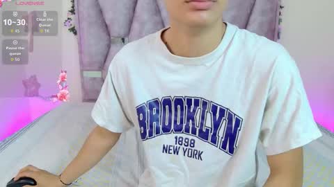 Lana online show from November 2025 10:32:01 AM