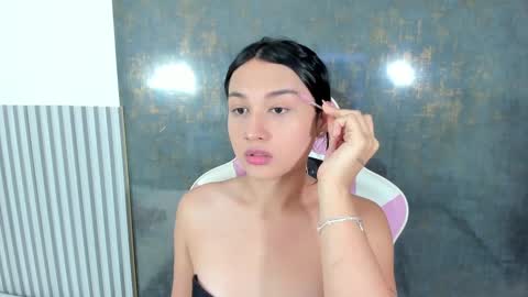 Lana online show from September 2025 07:37:01 PM