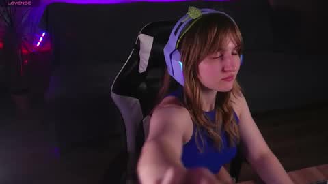 Kay online show from November 2025 08:03:01 AM