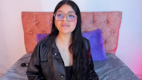 Snapshot of lana_dol chatting on February 2025 01:01:01 PM ... . . ... online show from February 2025 01:01:01 PM