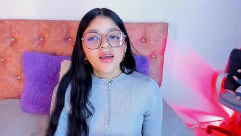 Snapshot of lana_dol chatting on February 2025 12:00:02 PM ... . . ... online show from February 2025 12:00:02 PM