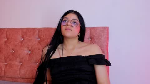 Snapshot of lana_dol chatting on February 2025 06:19:01 PM ... . . ... online show from February 2025 06:19:01 PM