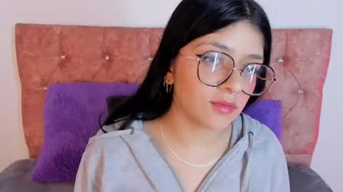 Snapshot of lana_dol chatting on March 2025 12:00:01 PM ... . . ... online show from March 2025 12:00:01 PM