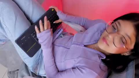 Snapshot of lana_dol chatting on March 2025 06:33:01 PM ... . . ... online show from March 2025 06:33:01 PM