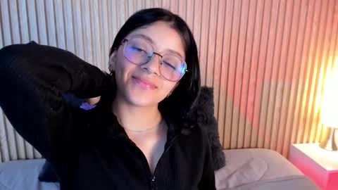 Snapshot of lana_dol chatting on September 2025 04:33:02 PM ... . . ... online show from September 2025 04:33:02 PM