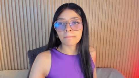 Snapshot of lana_dol chatting on November 2025 01:02:01 PM ... . . ... online show from November 2025 01:02:01 PM