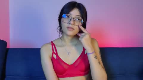 Snapshot of lana_dol chatting on February 2026 04:33:01 PM ... . . ... online show from February 2026 04:33:01 PM