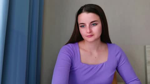 Snapshot of lana_gl chatting on May 2026 10:00:01 AM lana_gl online show from May 2026 10:00:01 AM