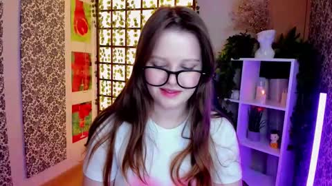 Lana online show from December 2025 09:40:01 AM