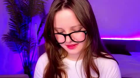 Lana online show from December 2025 02:31:01 AM