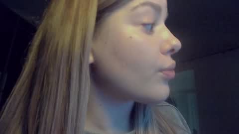 Snapshot of lana_rosy chatting on February 2025 09:20:02 PM Alana online show from February 2025 09:20:02 PM