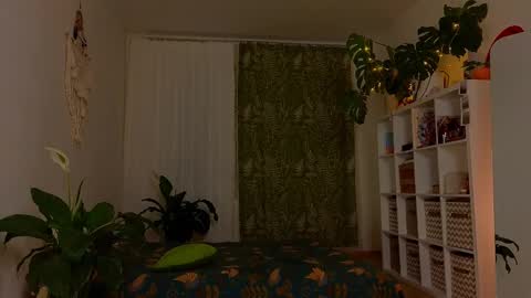 Lana online show from February 2025 03:58:01 PM