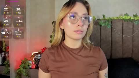 Snapshot of lanaamills chatting on March 2026 05:33:02 AM Lana online show from March 2026 05:33:02 AM