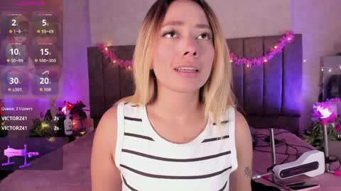 Snapshot of lanaamills chatting on May 2026 05:13:02 AM Lana online show from May 2026 05:13:02 AM