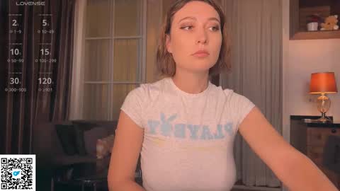 Lana online show from September 2025 01:38:02 AM