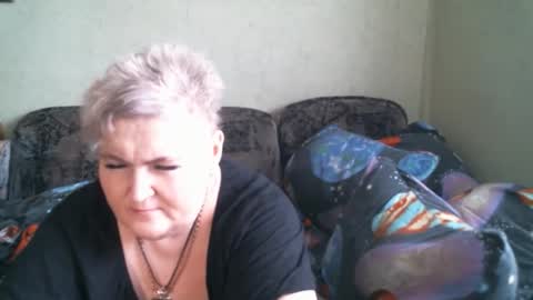 lanacat555 online show from April 2026 10:19:02 AM