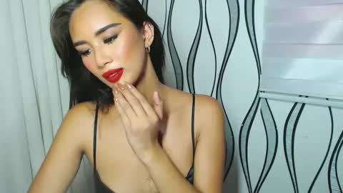 Lana online show from December 2024 12:24:01 AM