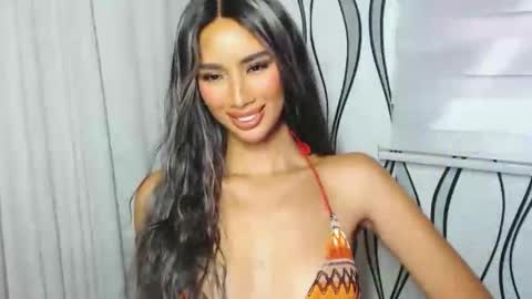 Lana online show from December 2024 06:55:02 AM