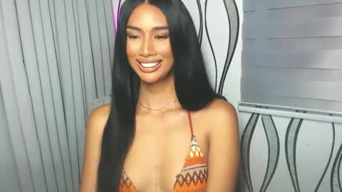 Lana online show from February 2025 11:33:02 PM