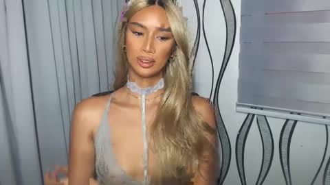 Lana online show from February 2025 02:54:02 PM