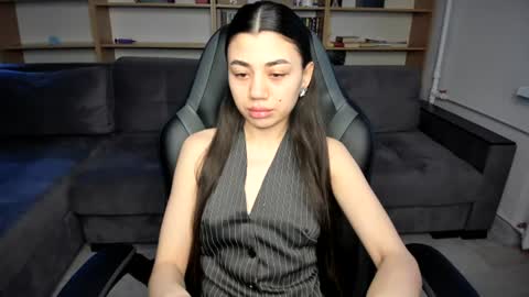 Lana online show from July 2026 05:38:01 PM