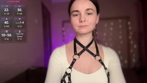 Lana online show from November 2025 10:10:02 PM